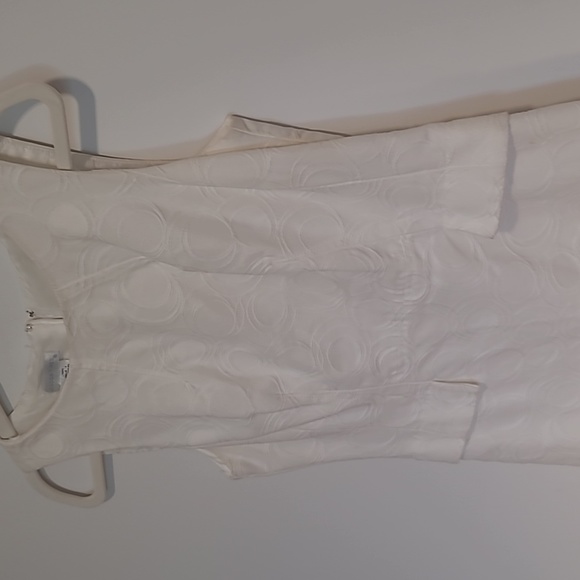 Dres by London time - Picture 2 of 5